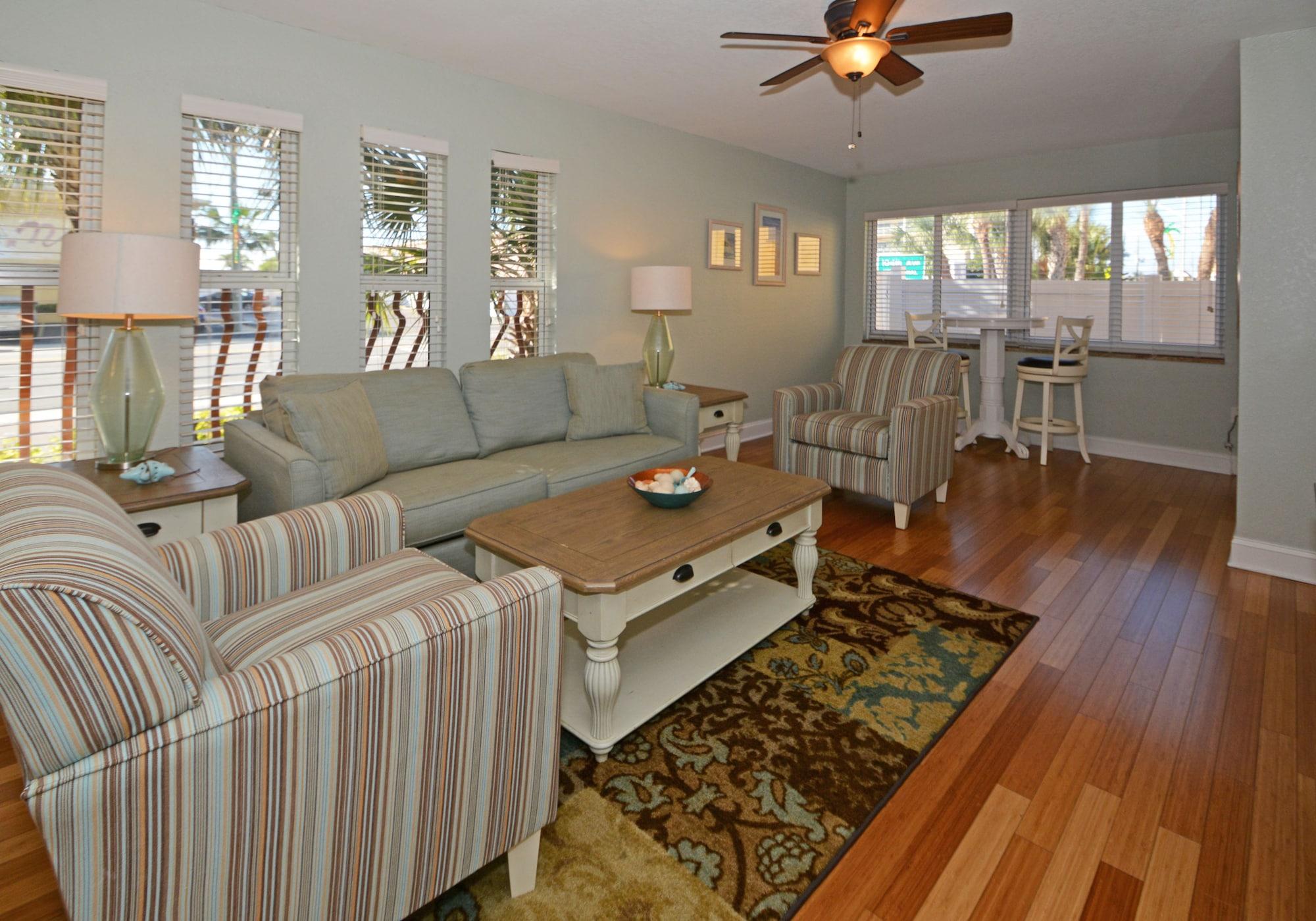 Westwinds Waterfront Resort St. Pete Beach Buitenkant foto
