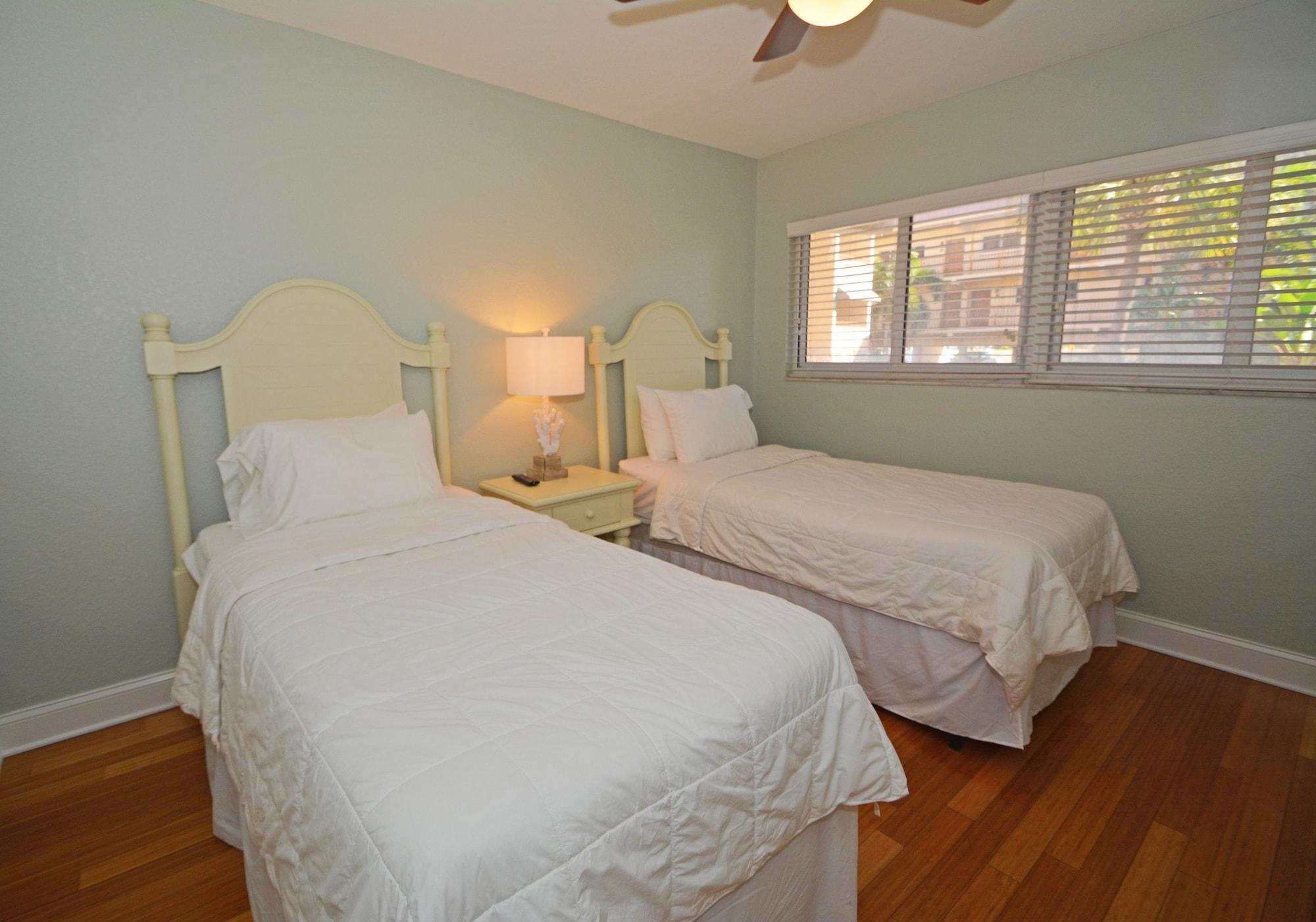 Westwinds Waterfront Resort St. Pete Beach Buitenkant foto