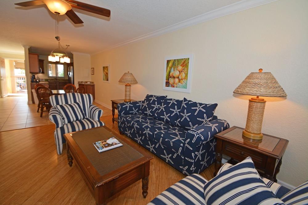 Westwinds Waterfront Resort St. Pete Beach Buitenkant foto