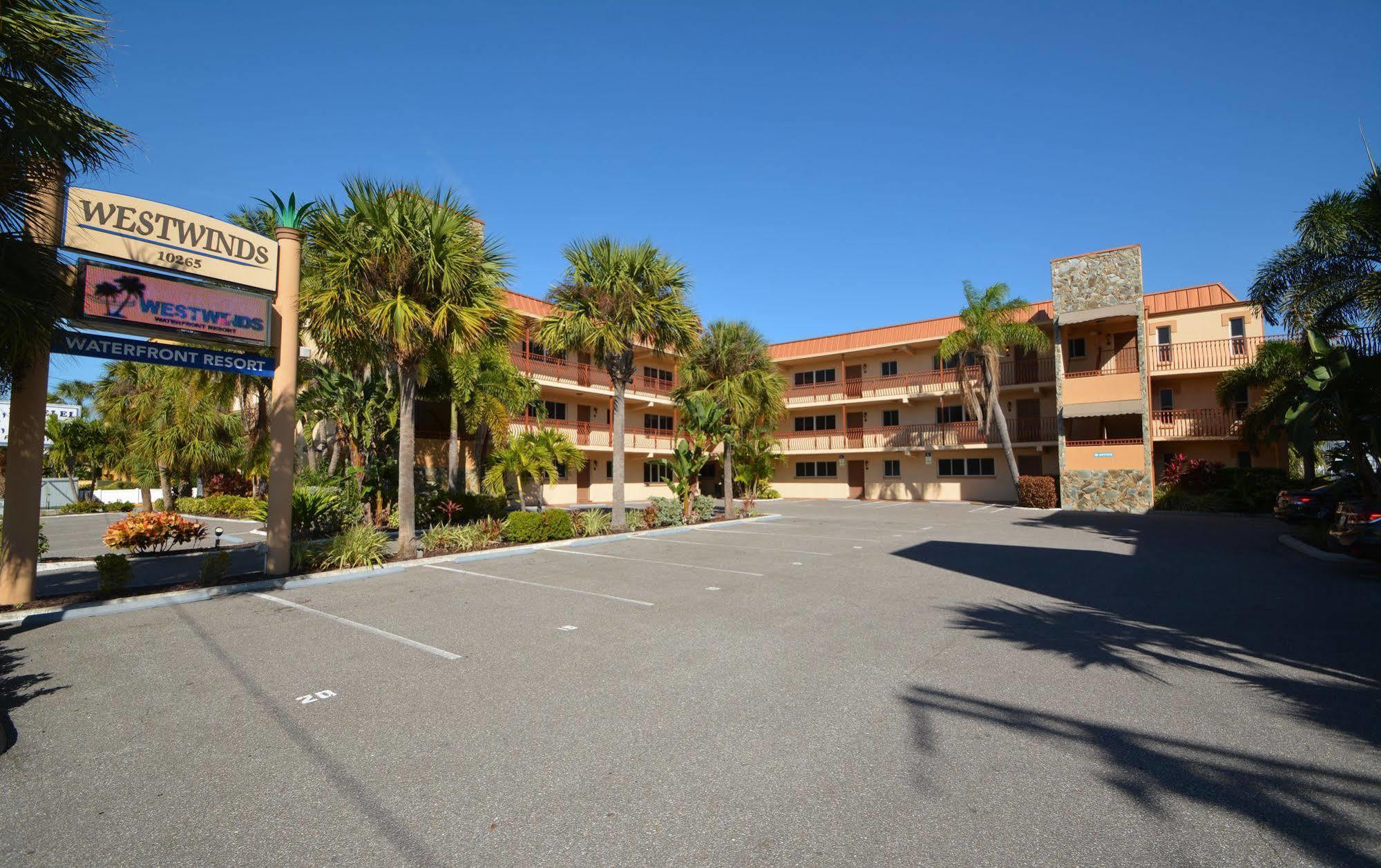Westwinds Waterfront Resort St. Pete Beach Buitenkant foto